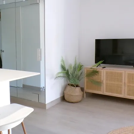 Modern Stylish Near Poniente *
