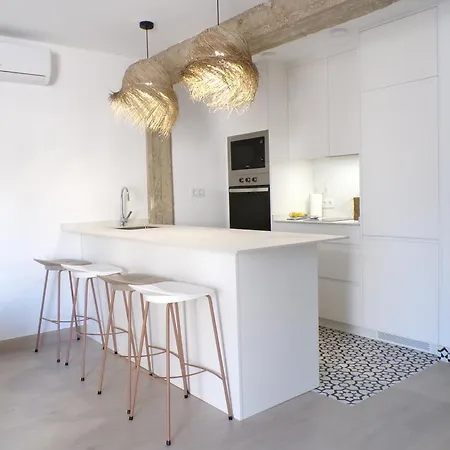 Modern Stylish Near Poniente